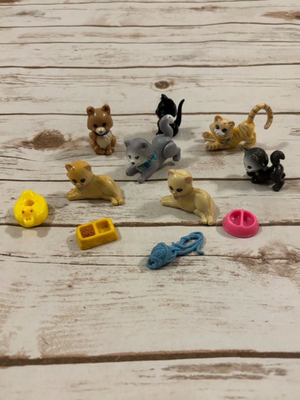 Vintage Littlest Pet Shop